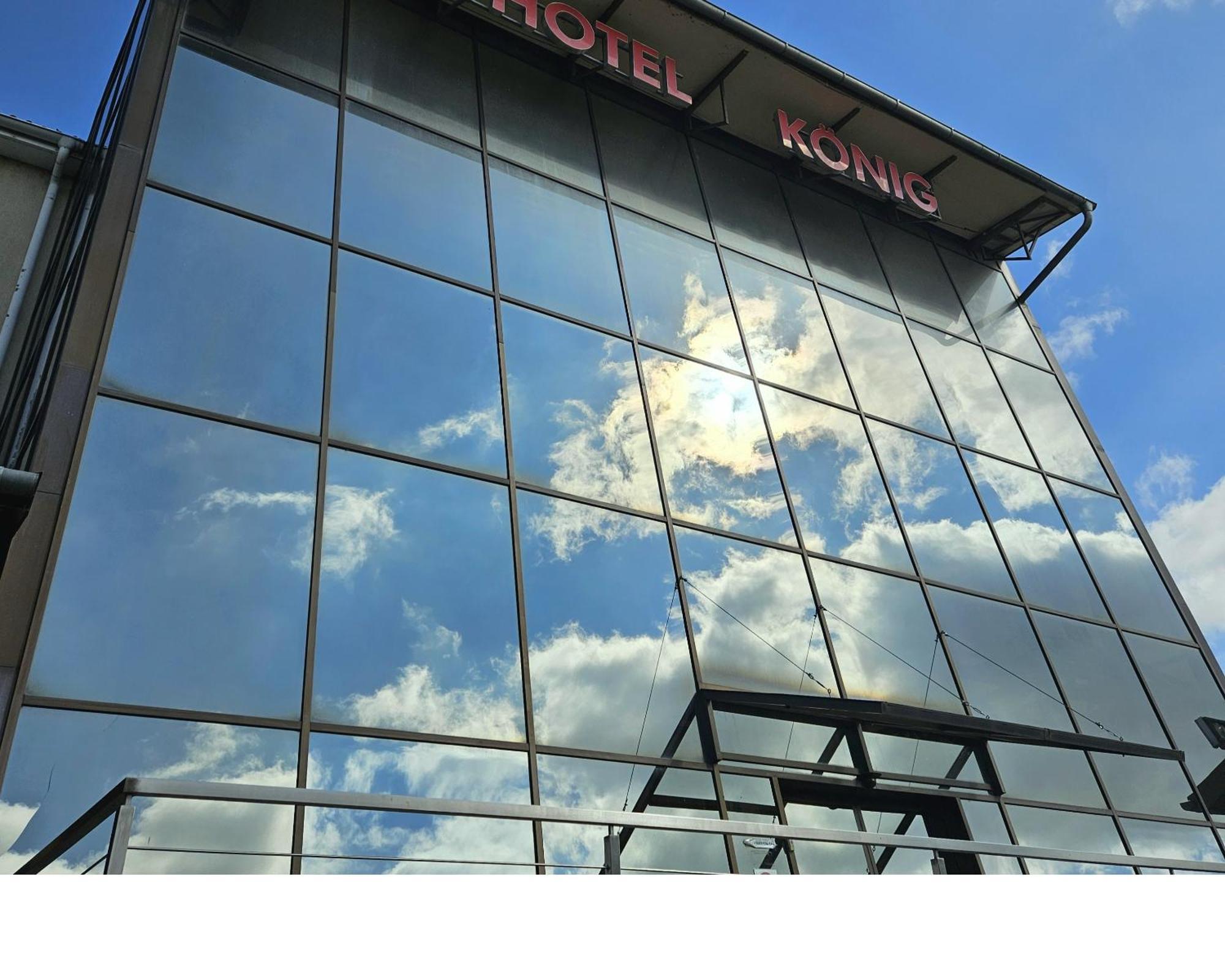 König Hotel Nagykanizsa Exteriör bild